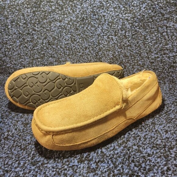 UGG Ascot Men's Size 11 US Chestnut Suede Slip On Sheepskin Lined Moc Toe Shoes - Picture 5 of 10